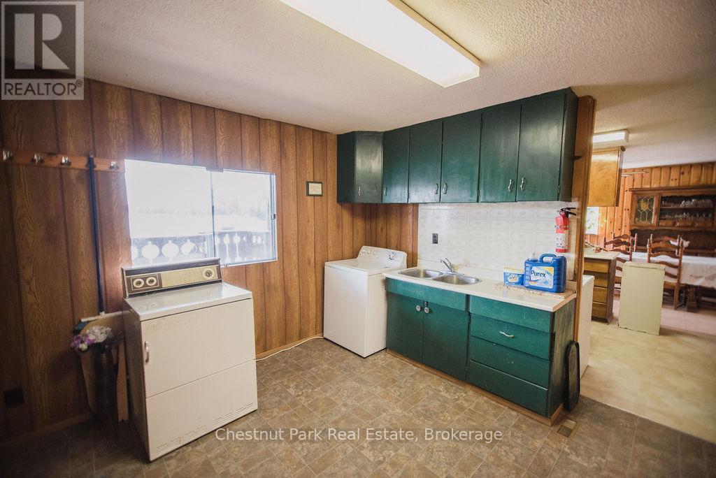 Laundry - 51 Stevens Road, Temagami, ON