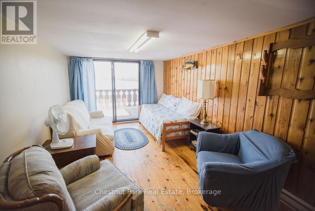 2 bedroom unit on upper floor of main lodge - 51 Stevens Road, Temagami, ON