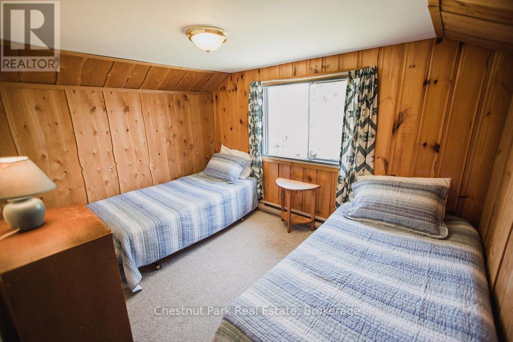 2 bedroom unit on upper floor of main lodge - 51 Stevens Road, Temagami, ON