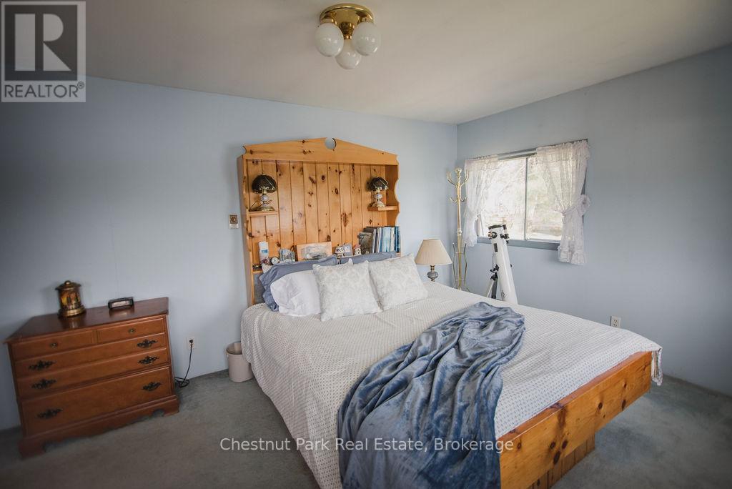 Owner's suite - 51 Stevens Road, Temagami, ON