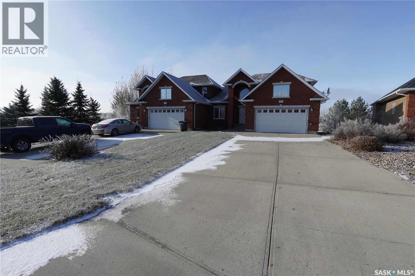 15 Christopher Place, White City, SK - Outdoor With Facade