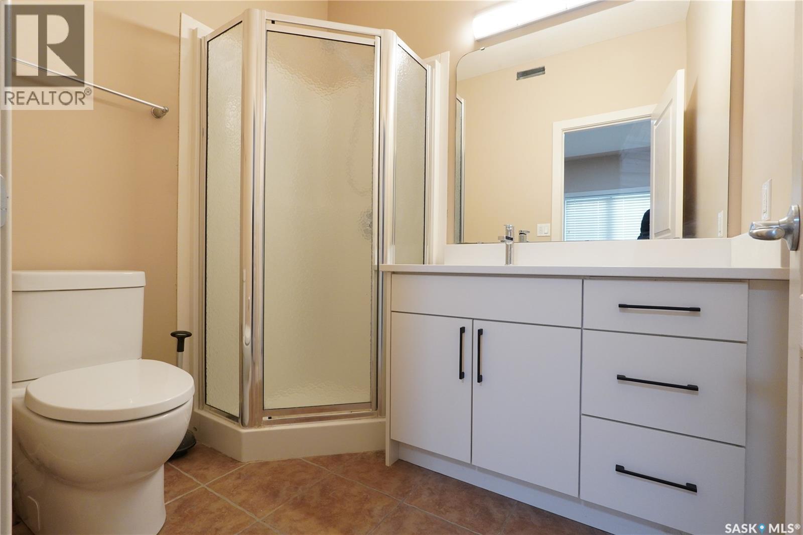15 Christopher Place, White City, SK - Indoor Photo Showing Bathroom