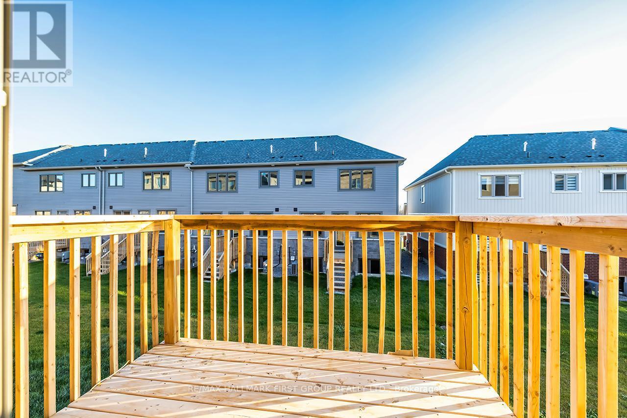 183 Flood Avenue, Clarington (Newcastle), ON - Outdoor With Exterior