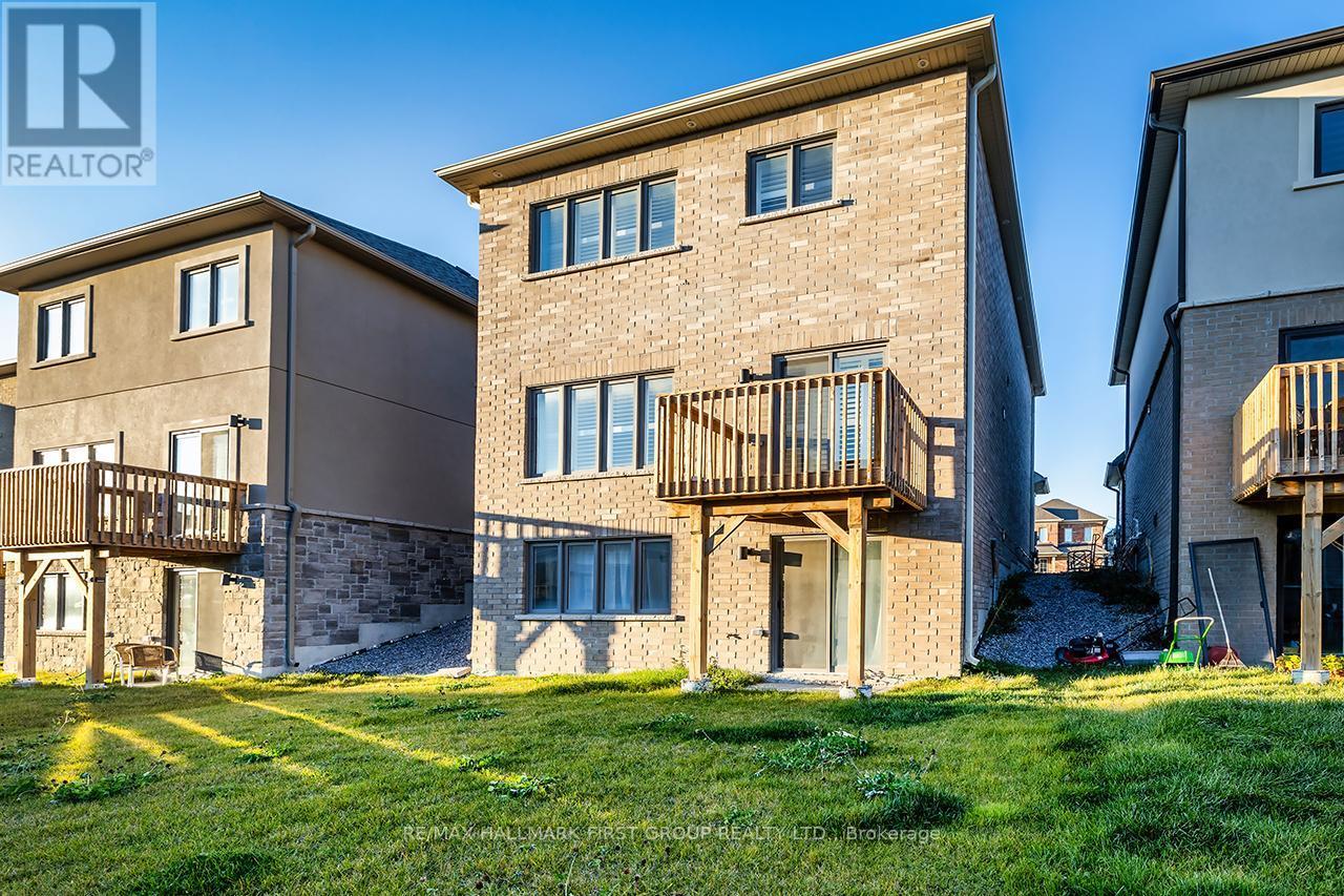 183 Flood Avenue, Clarington (Newcastle), ON - Outdoor With Exterior