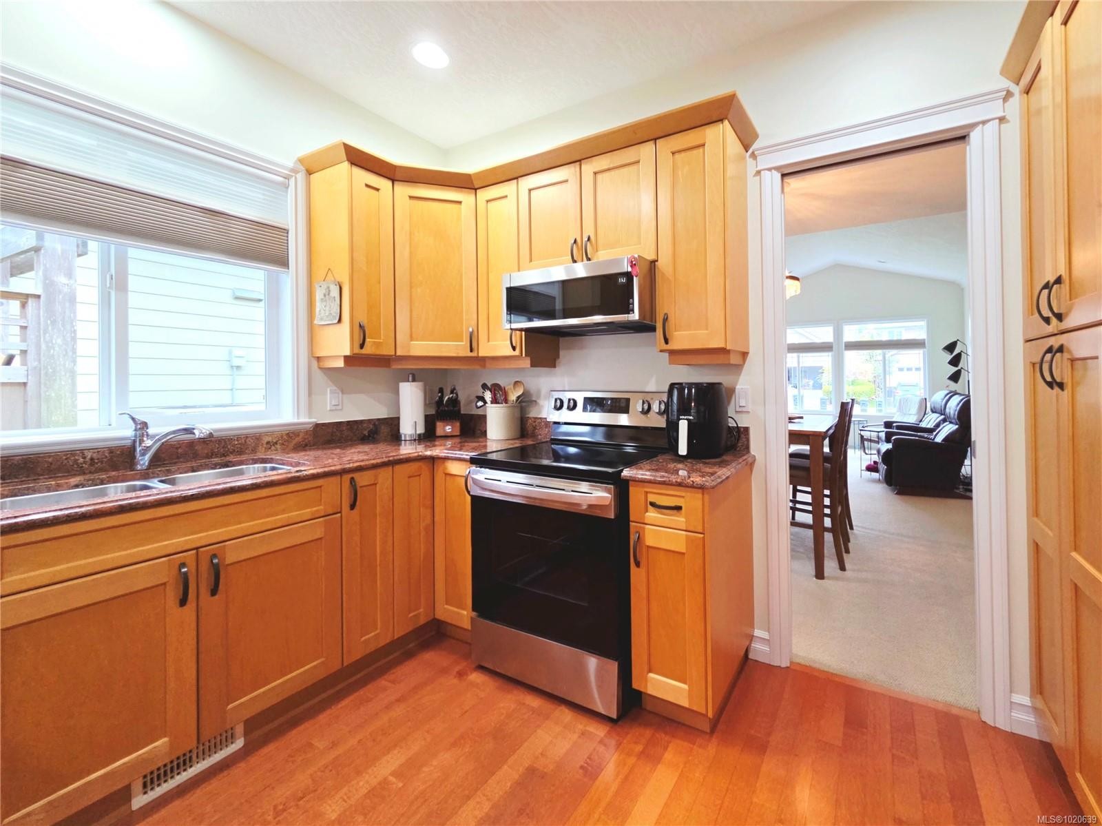 2040 Sussex Dr, Courtenay, BC