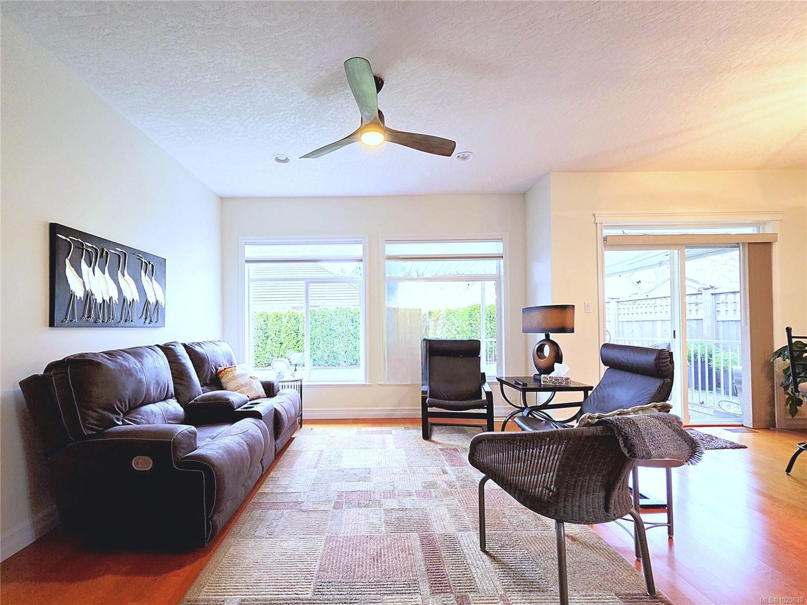 2040 Sussex Dr, Courtenay, BC