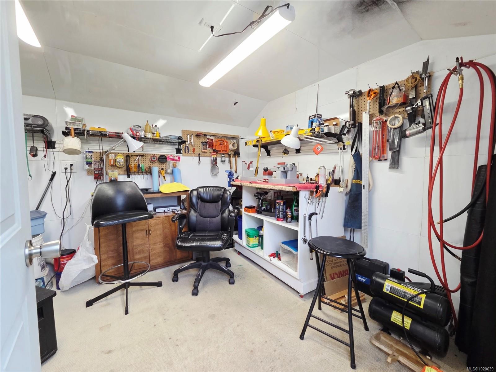 2040 Sussex Dr, Courtenay, BC