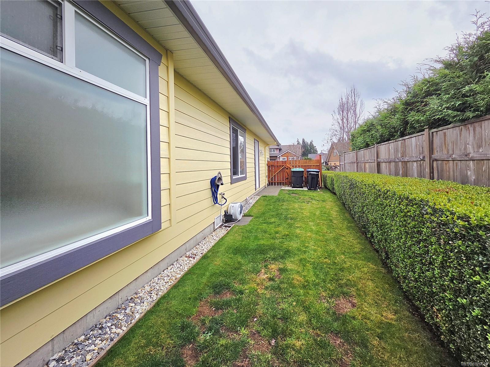 2040 Sussex Dr, Courtenay, BC