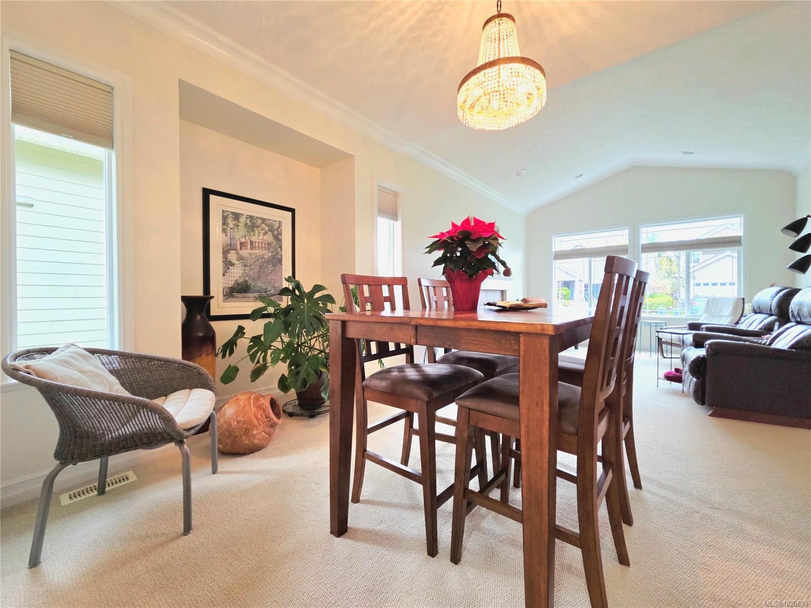 2040 Sussex Dr, Courtenay, BC