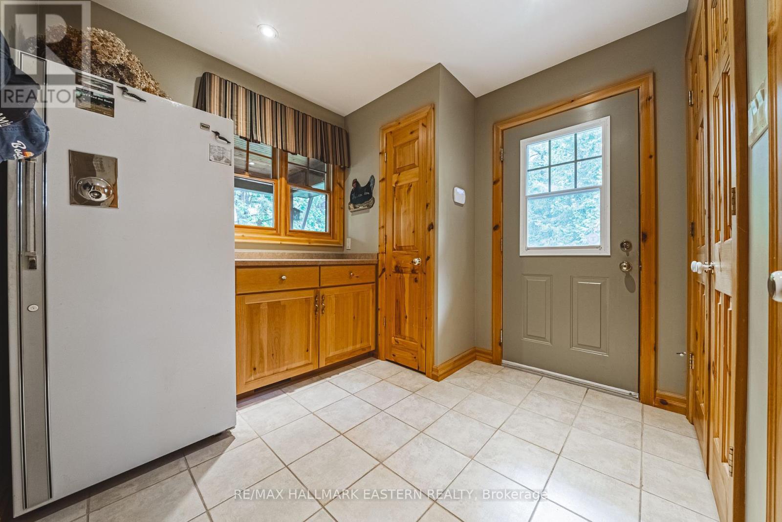 538 Rishor Avenue, Douro-Dummer, ON - Indoor Photo Showing Other Room