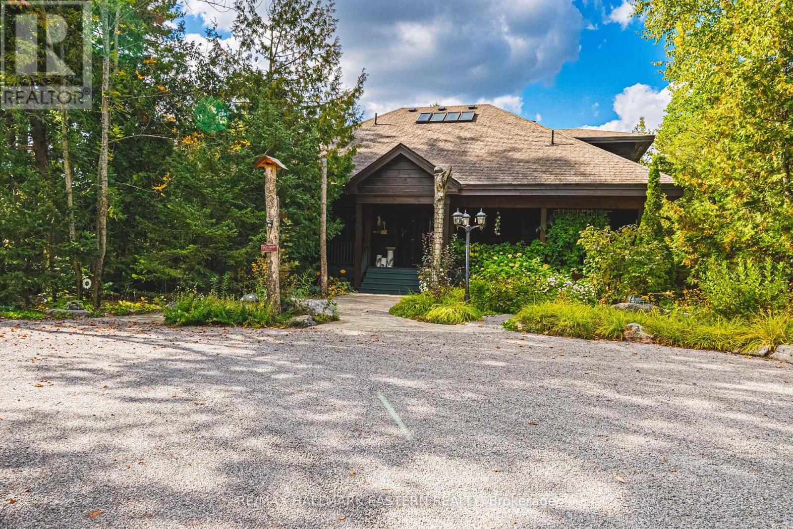 538 Rishor Avenue, Douro-Dummer, ON - Outdoor