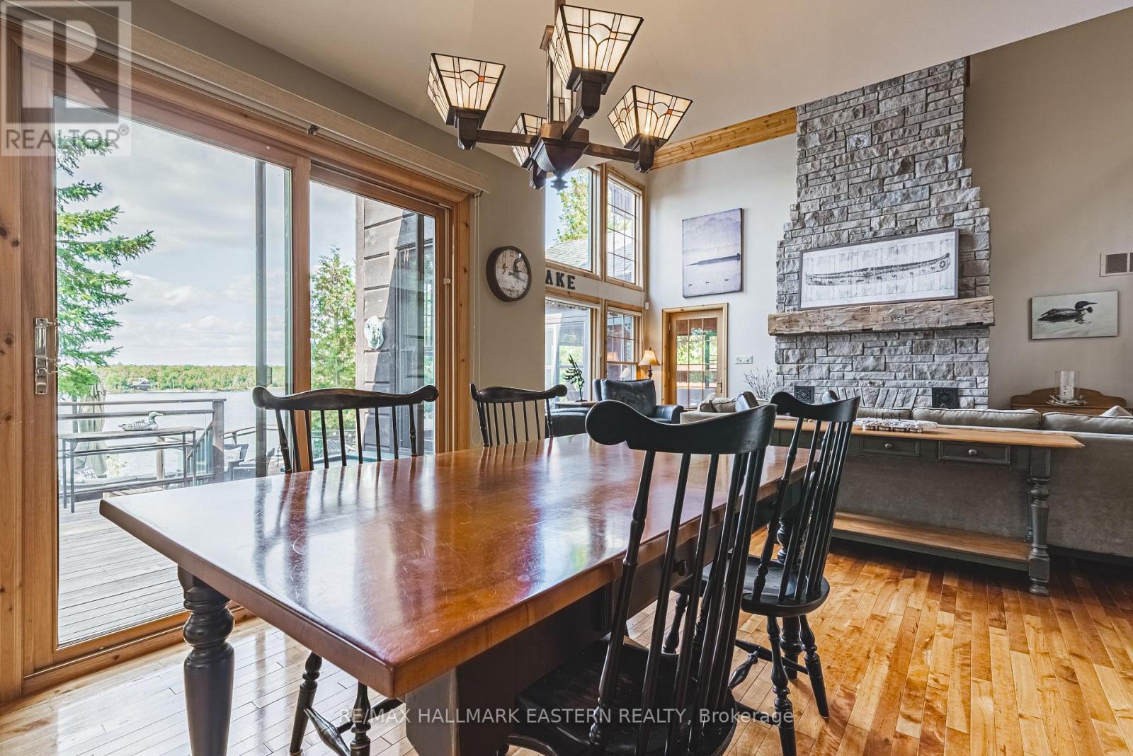 538 Rishor Avenue, Douro-Dummer, ON - Indoor Photo Showing Dining Room