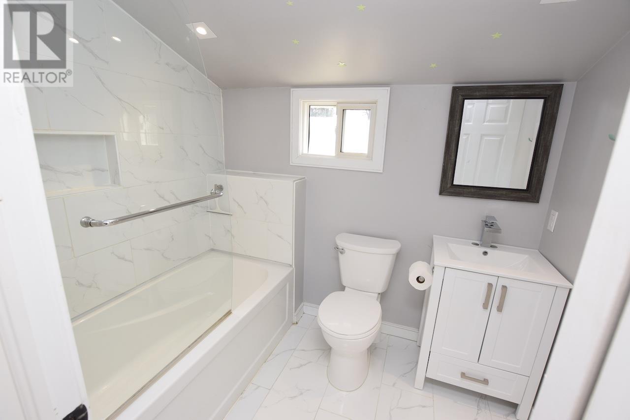 23 Main St, Iron Bridge, ON - Indoor Photo Showing Bathroom