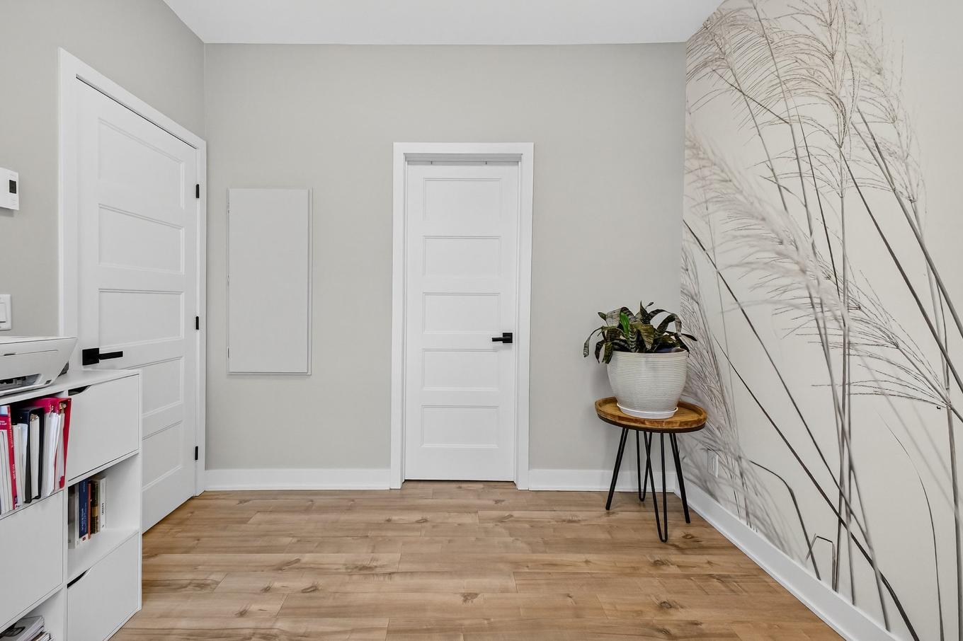 Bedroom - 102-3660 Rue Roland-Marquette, Longueuil (Saint-Hubert), QC - Indoor Photo Showing Other Room