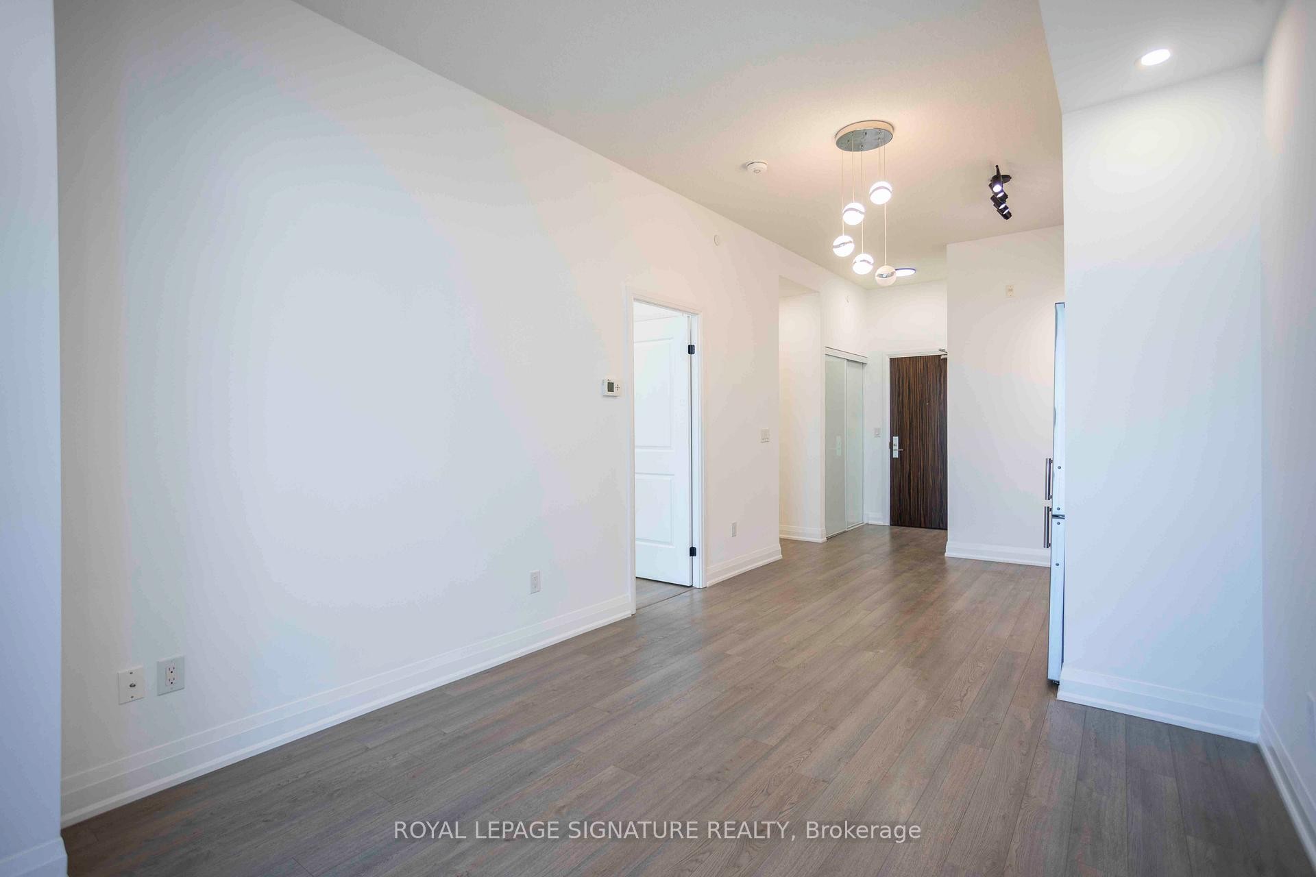 613-8763 Bayview Avenue, Richmond Hill, ON - Indoor Photo Showing Other Room