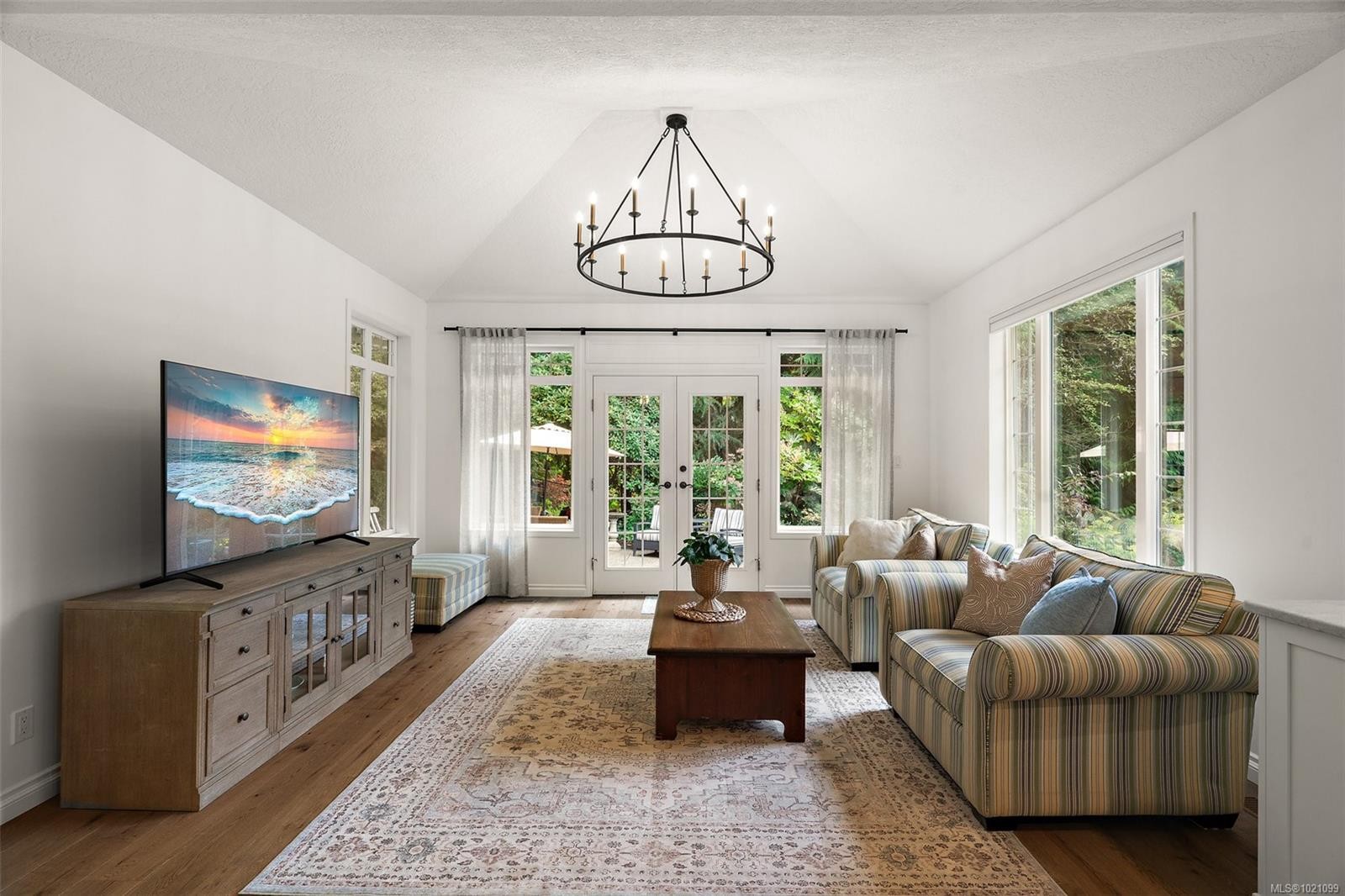 11327 Nitinat Rd, North Saanich, BC