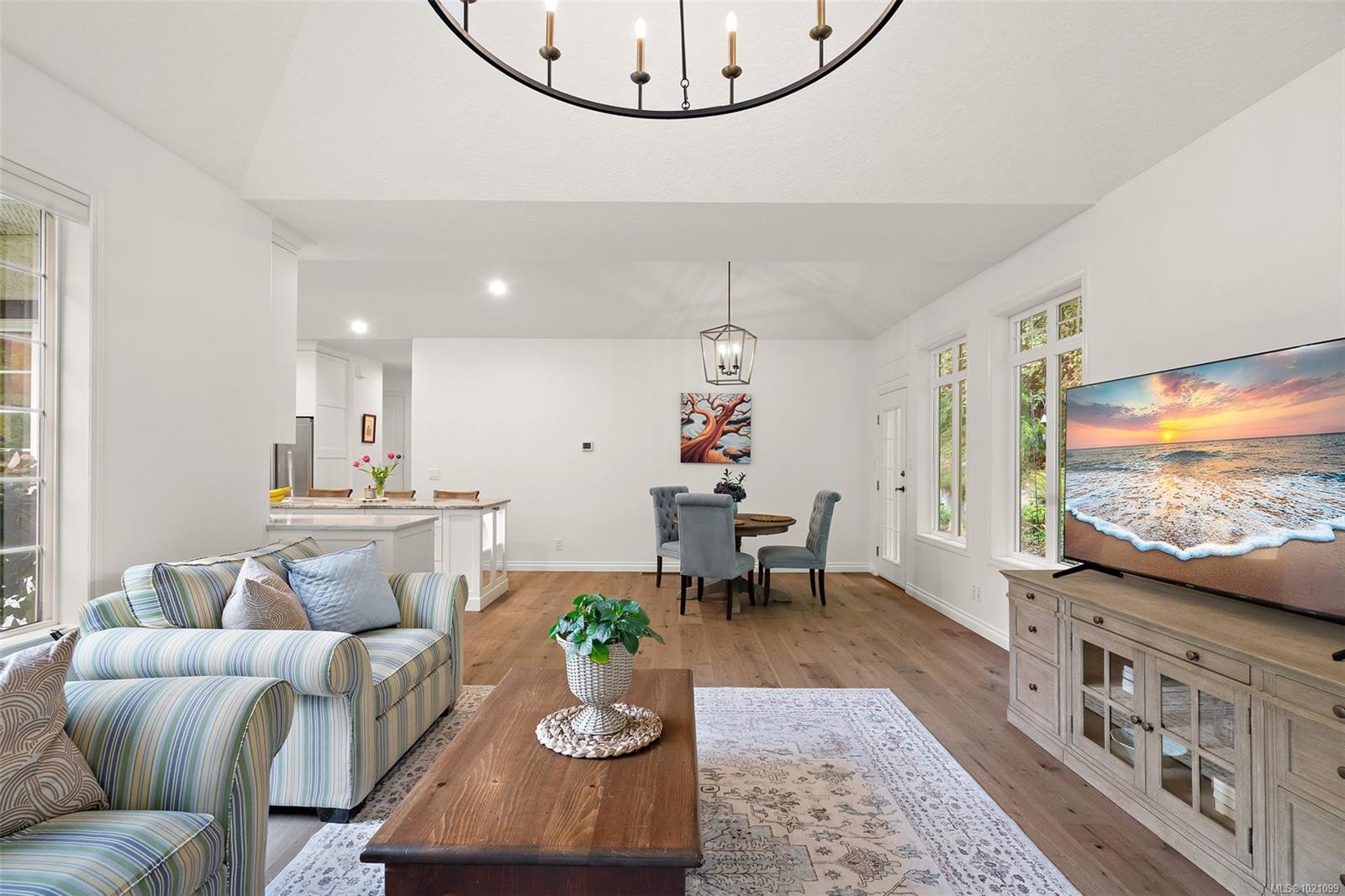 11327 Nitinat Rd, North Saanich, BC