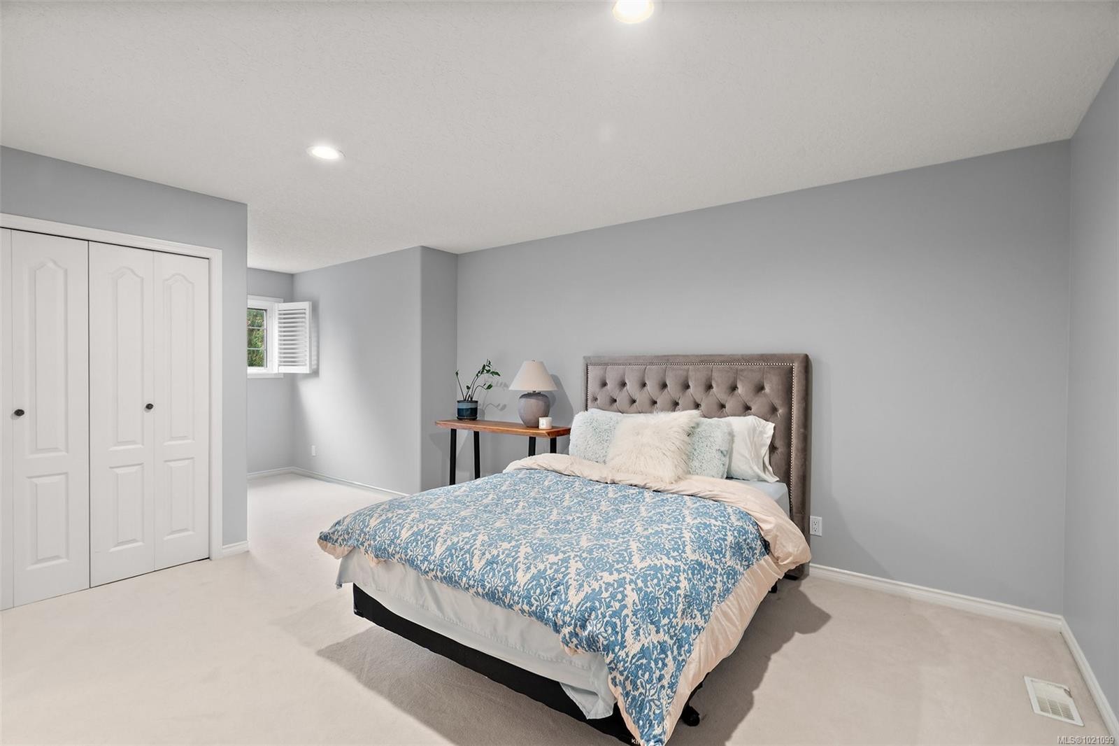 11327 Nitinat Rd, North Saanich, BC