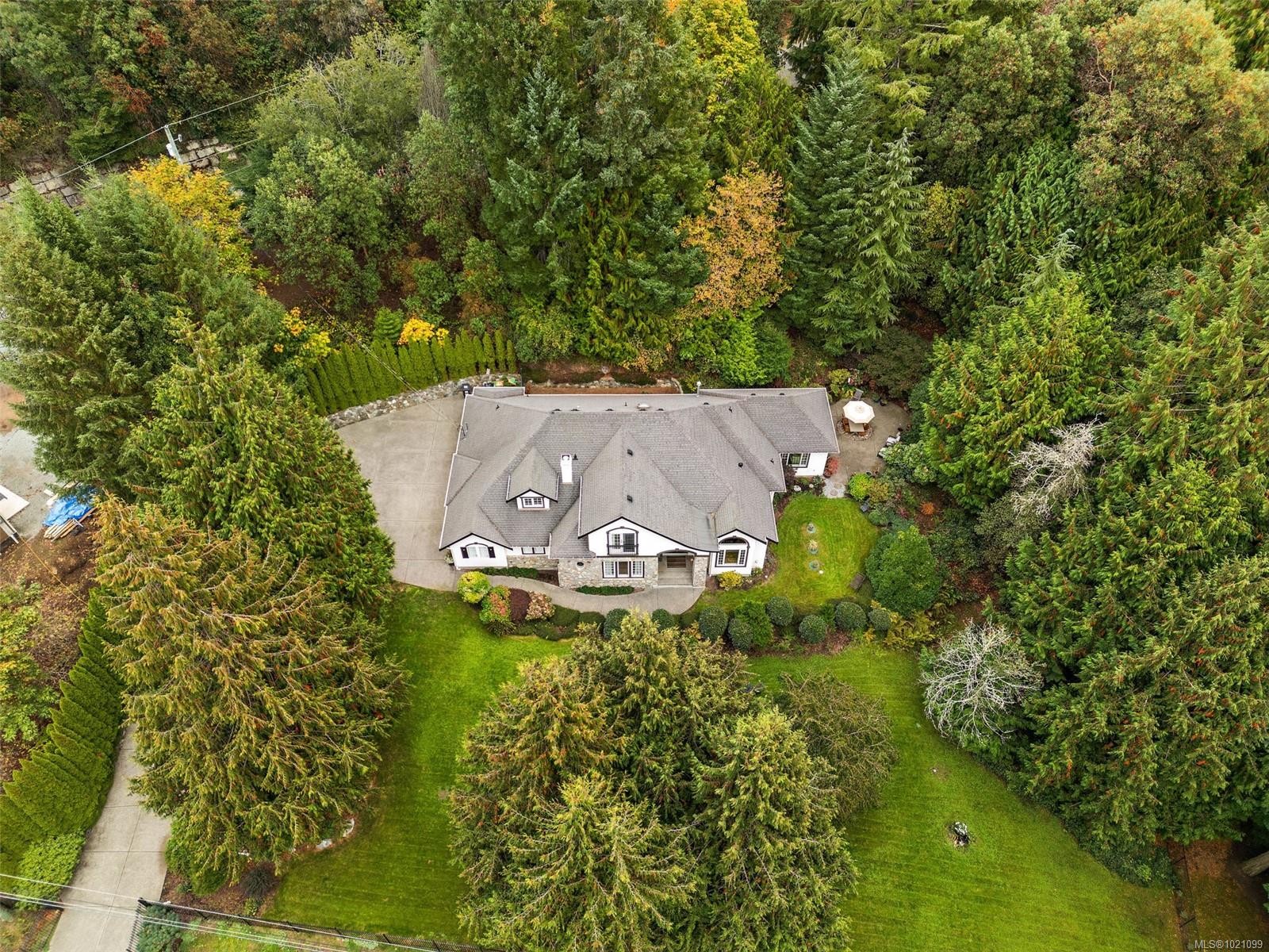 11327 Nitinat Rd, North Saanich, BC