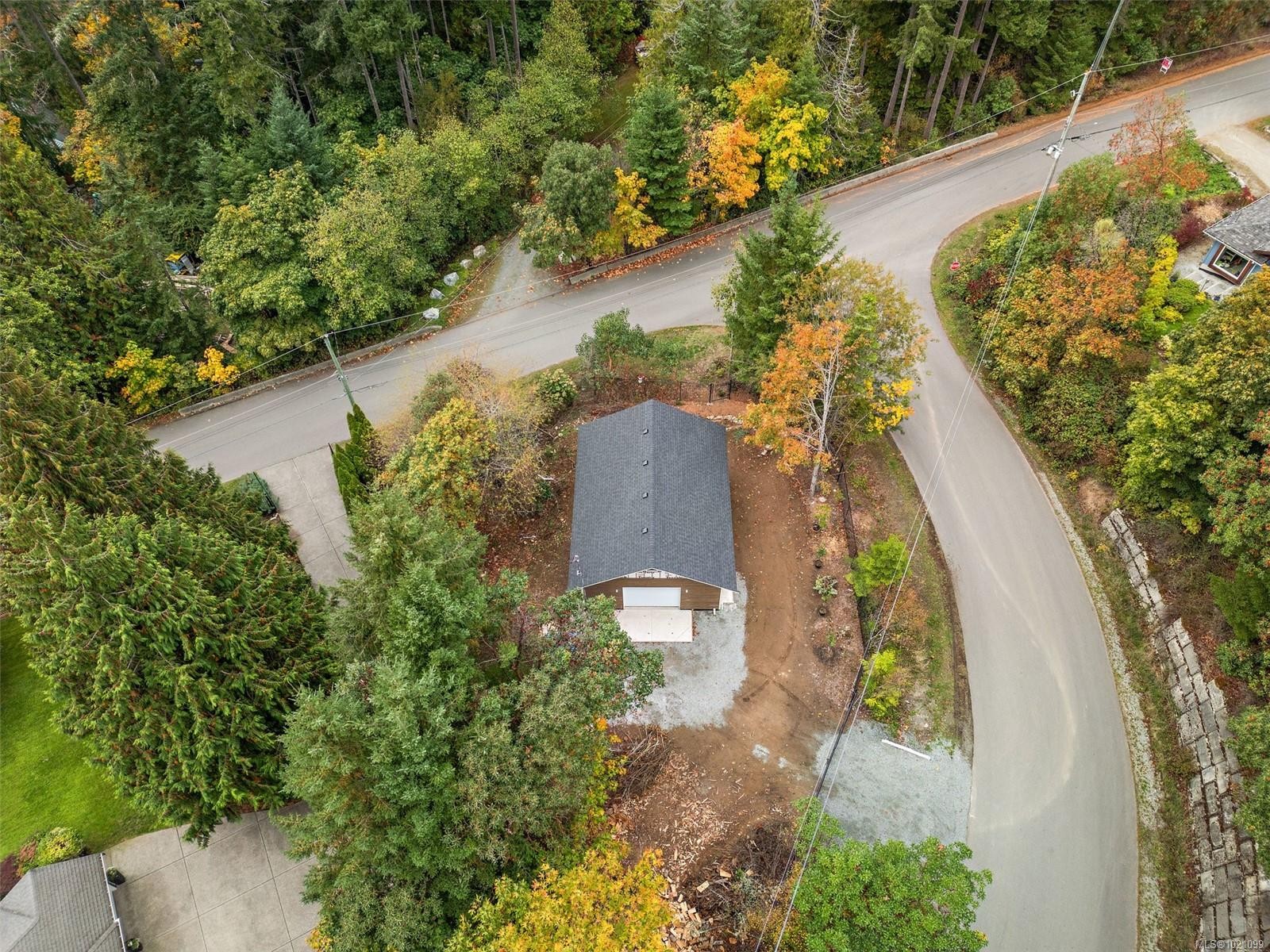 11327 Nitinat Rd, North Saanich, BC