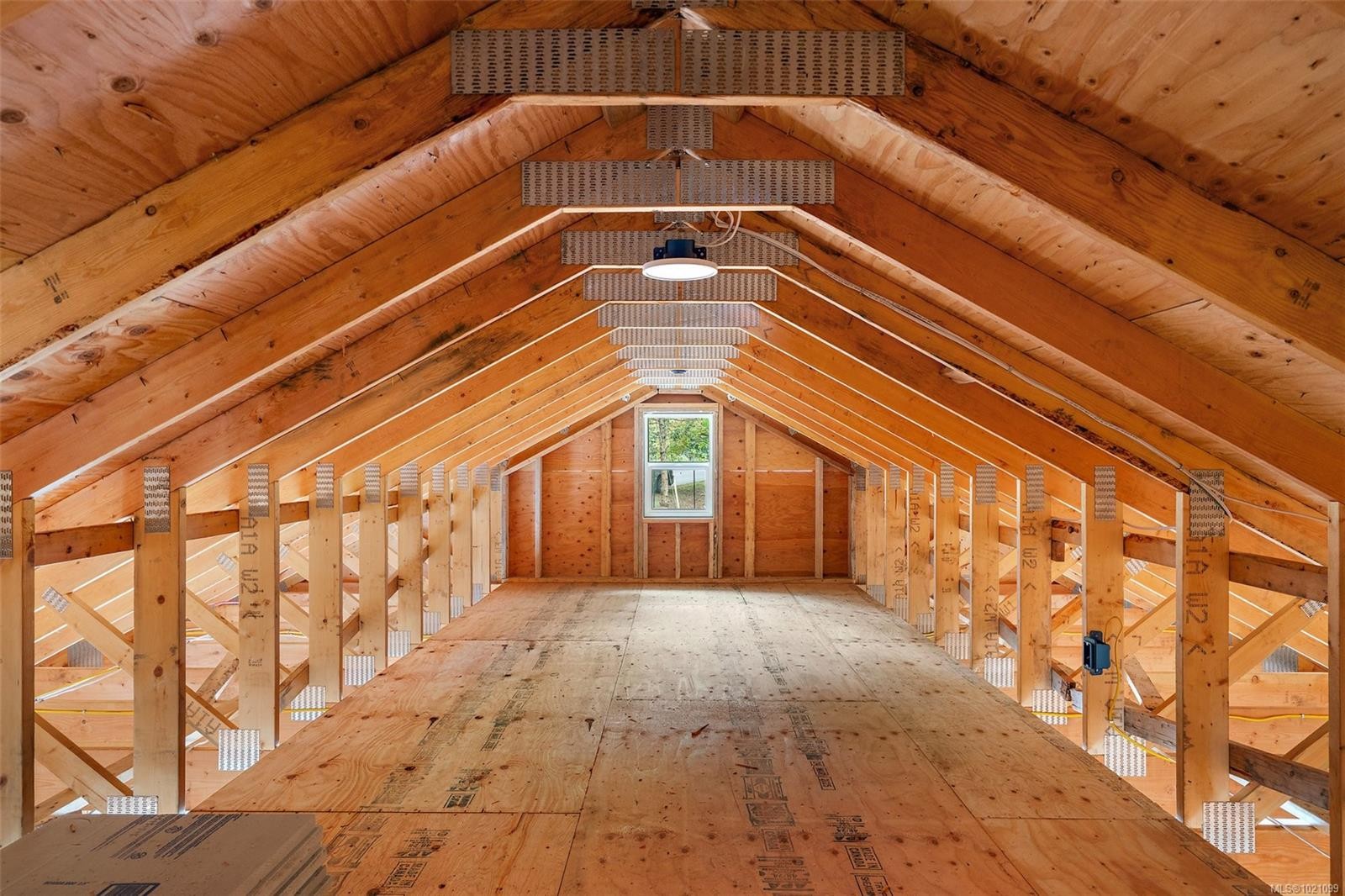 11327 Nitinat Rd, North Saanich, BC