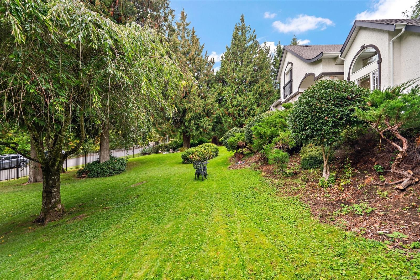 11327 Nitinat Rd, North Saanich, BC