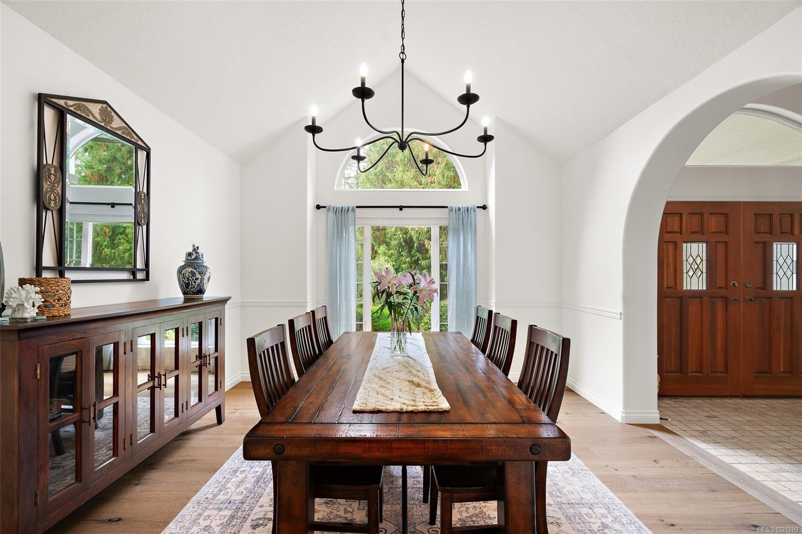 11327 Nitinat Rd, North Saanich, BC