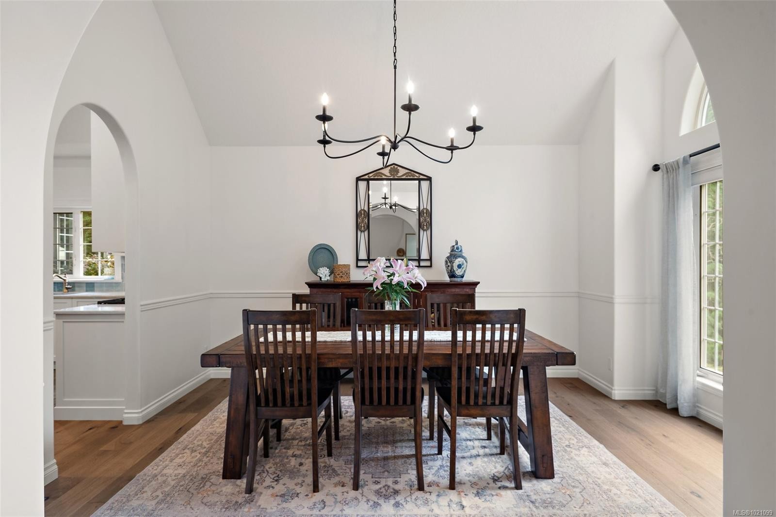 11327 Nitinat Rd, North Saanich, BC