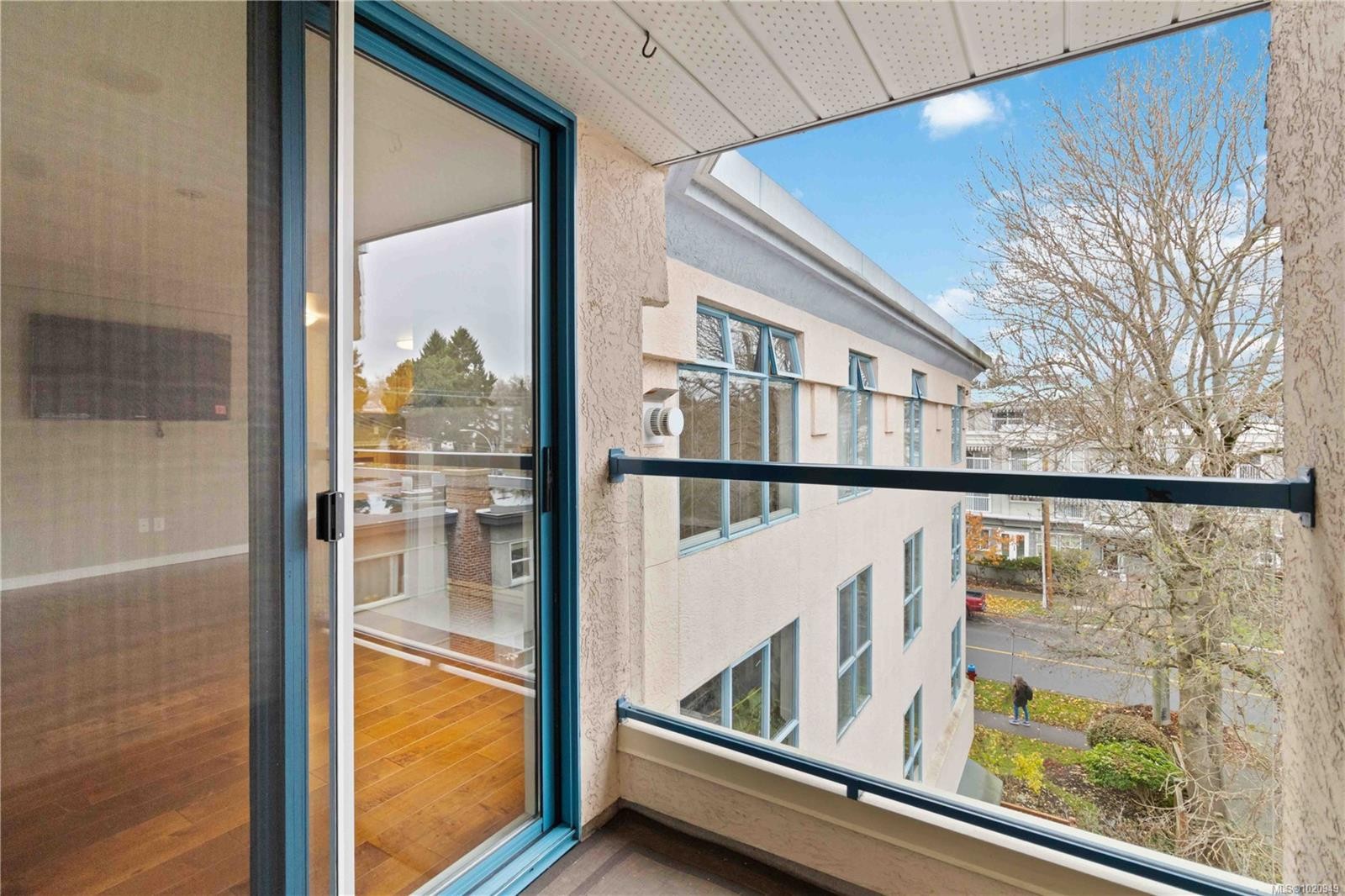 404-1063 Southgate St, Victoria, BC - Outdoor With Exterior