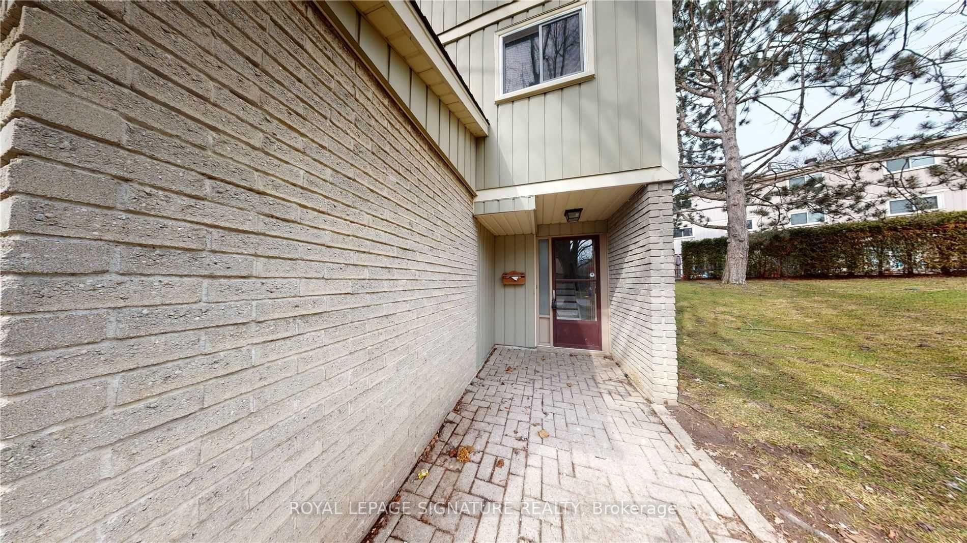 43-51 Paulander Drive, Kitchener, ON - Outdoor