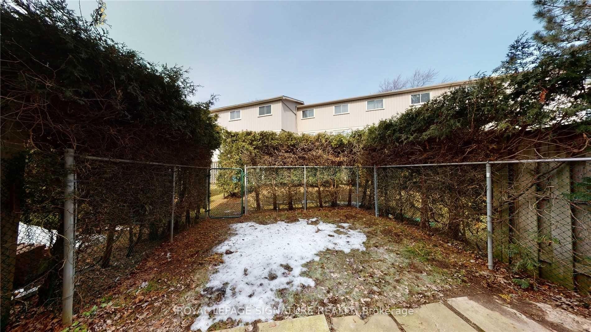 43-51 Paulander Drive, Kitchener, ON - Outdoor