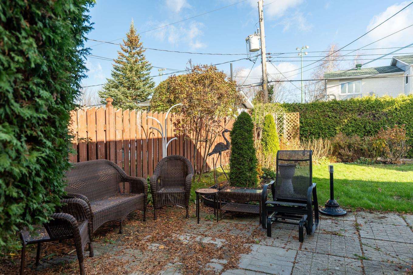 Backyard - 2559 Rue Joliette, Longueuil (Le Vieux-Longueuil), QC - Outdoor