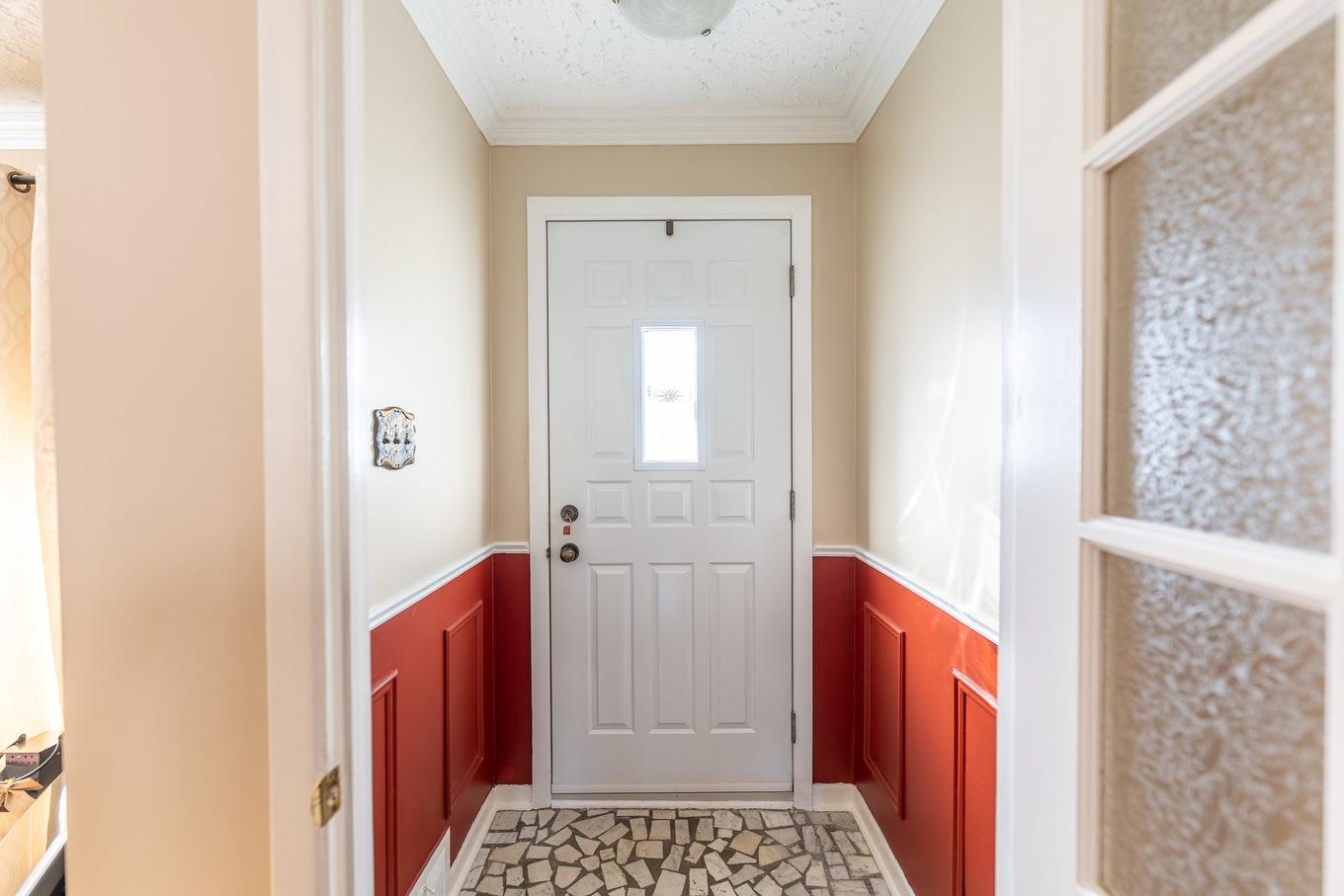 Hall - 2559 Rue Joliette, Longueuil (Le Vieux-Longueuil), QC - Indoor Photo Showing Other Room