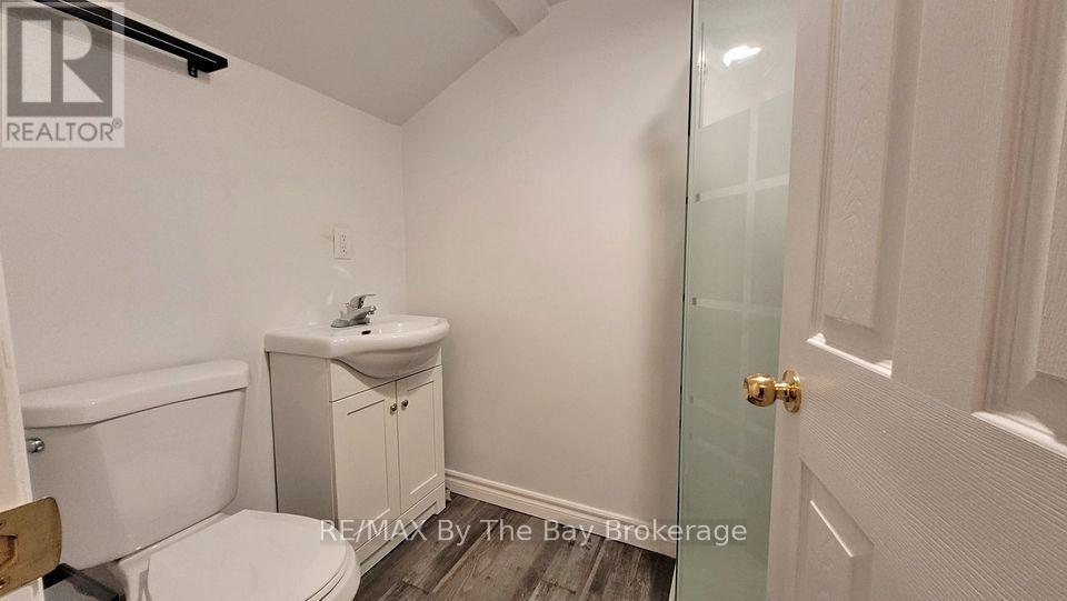 D03 - 280 River Road E, Wasaga Beach, ON - Indoor Photo Showing Bathroom