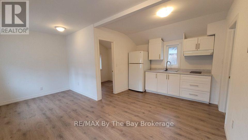 D03 - 280 River Road E, Wasaga Beach, ON - Indoor Photo Showing Kitchen
