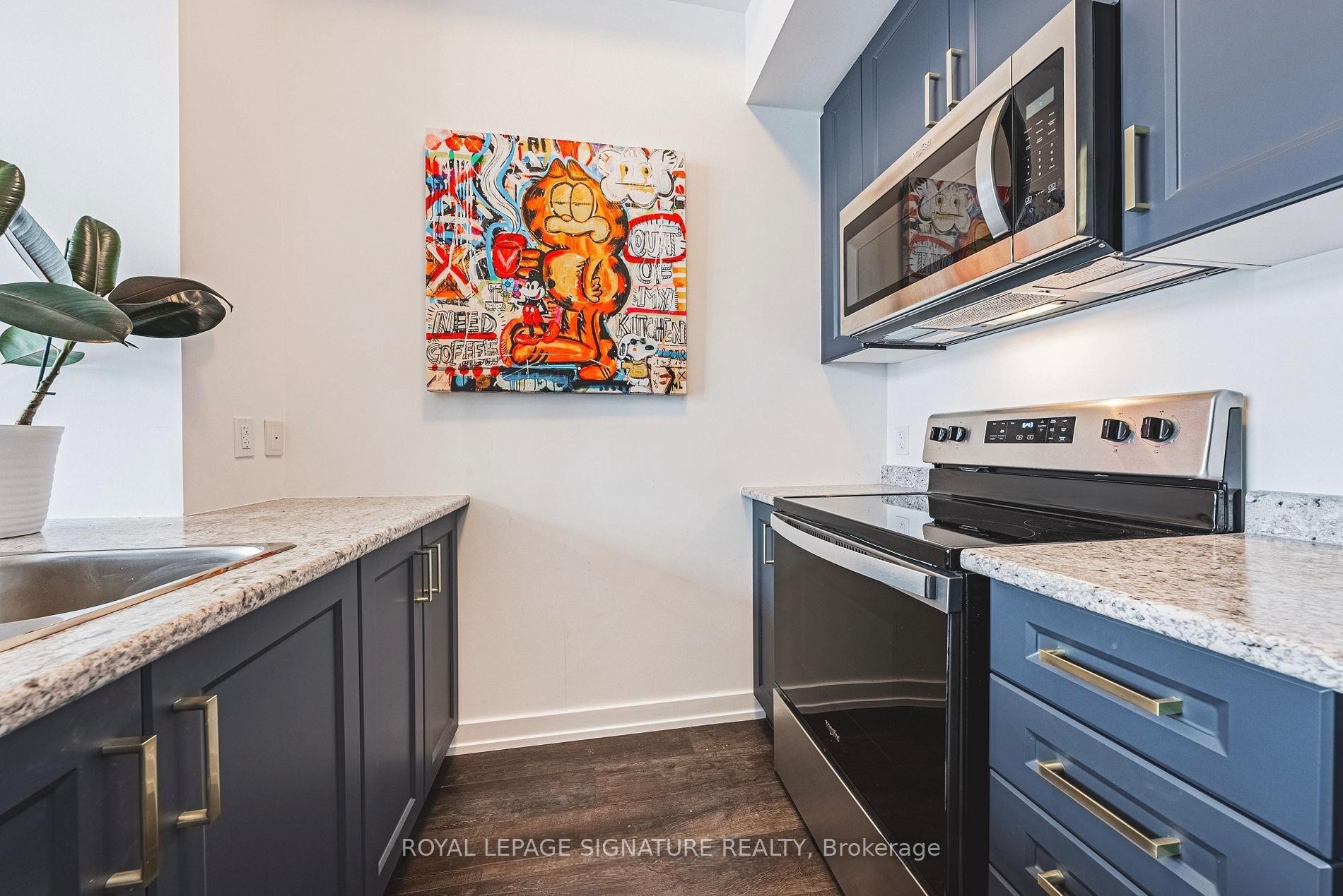 102-470 Dundas Street E, Hamilton, ON - Indoor Photo Showing Kitchen