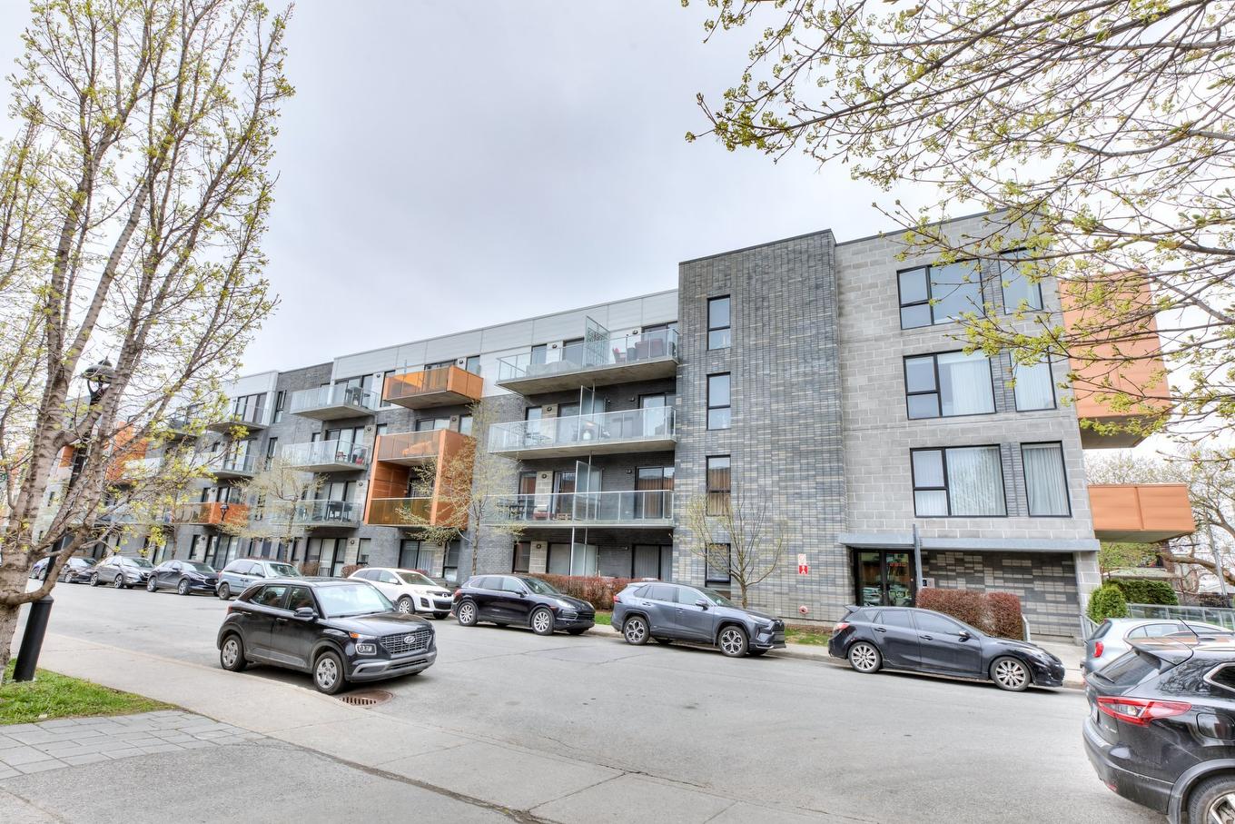 Façade - 207-2310 Rue Marcelle-Ferron, Montréal (Mercier/Hochelaga-Maisonneuve), QC - Outdoor With Balcony With Facade