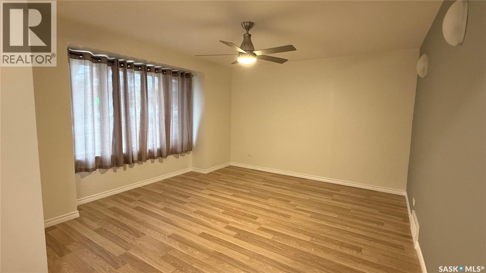 4124 4Th Avenue, Regina, SK - Indoor Photo Showing Other Room