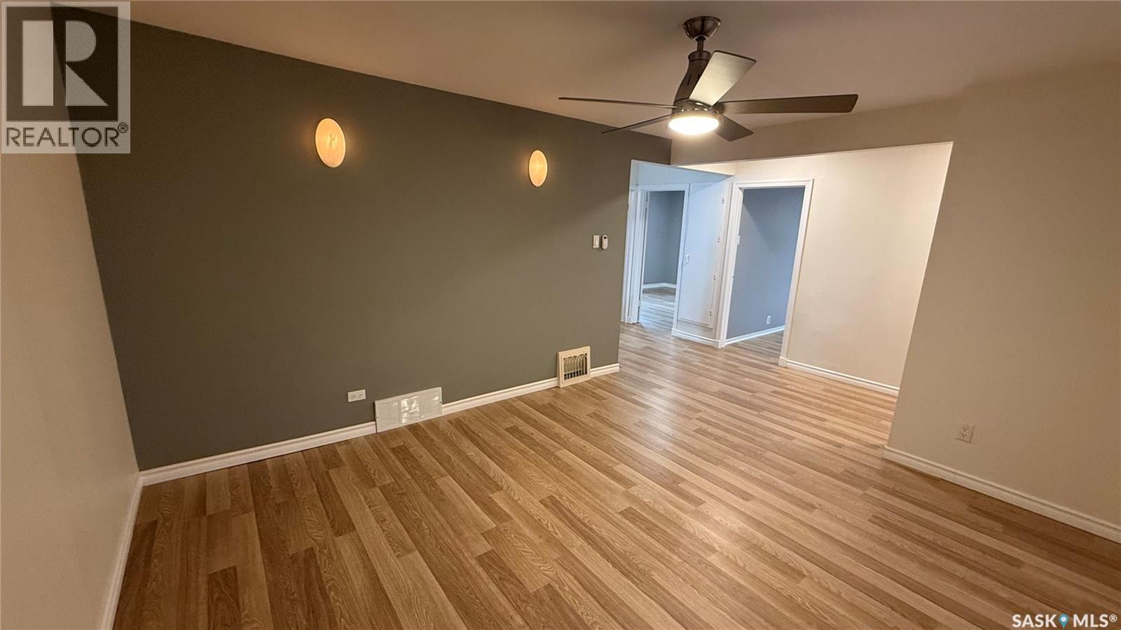 4124 4Th Avenue, Regina, SK - Indoor Photo Showing Other Room