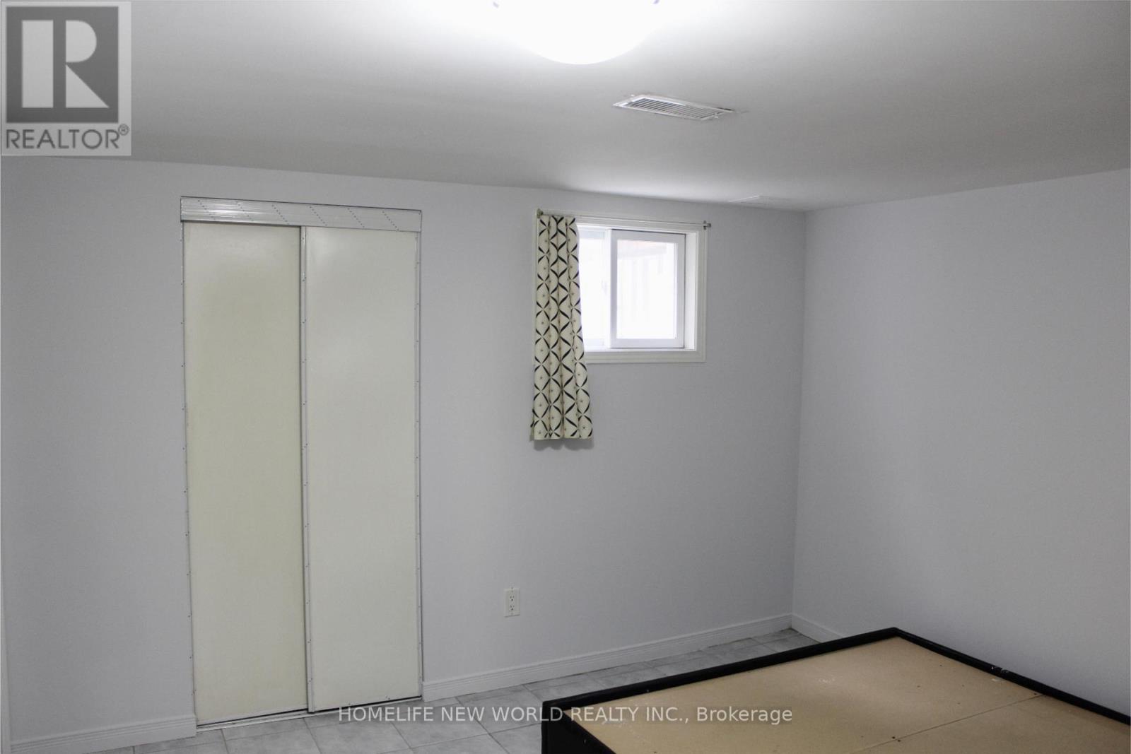 328 Port Royal Trail, Toronto, ON - Indoor Photo Showing Other Room