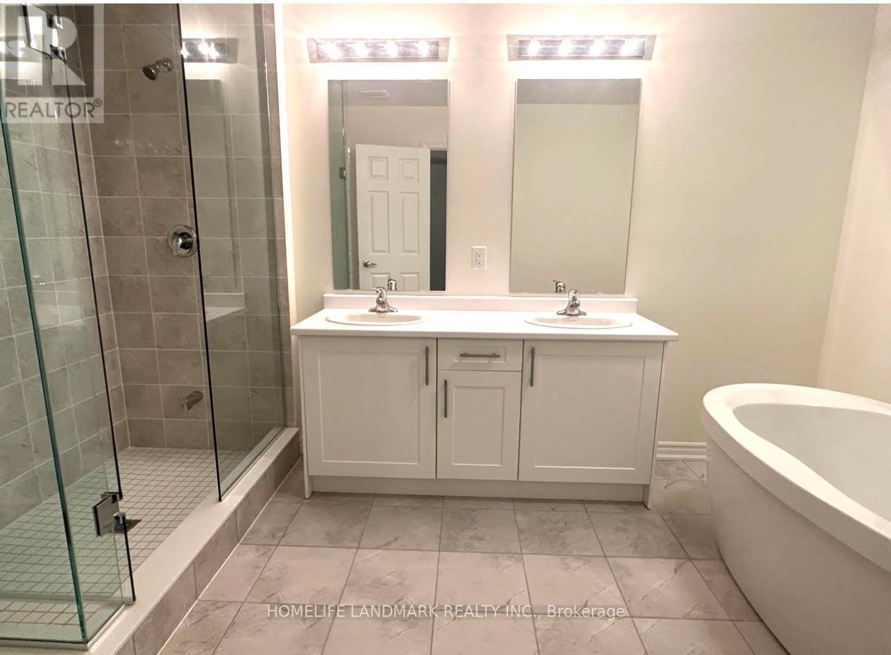 Upper - 1131 Plymouth Drive, Oshawa, ON - Indoor Photo Showing Bathroom