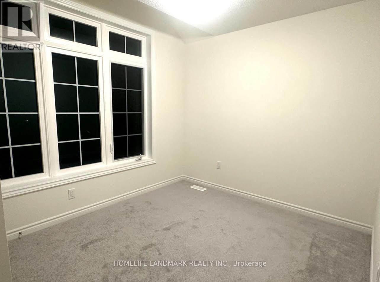 Upper - 1131 Plymouth Drive, Oshawa, ON - Indoor Photo Showing Other Room