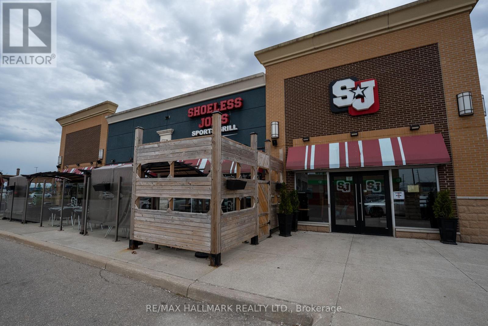 800 Main Street E, Milton, ON