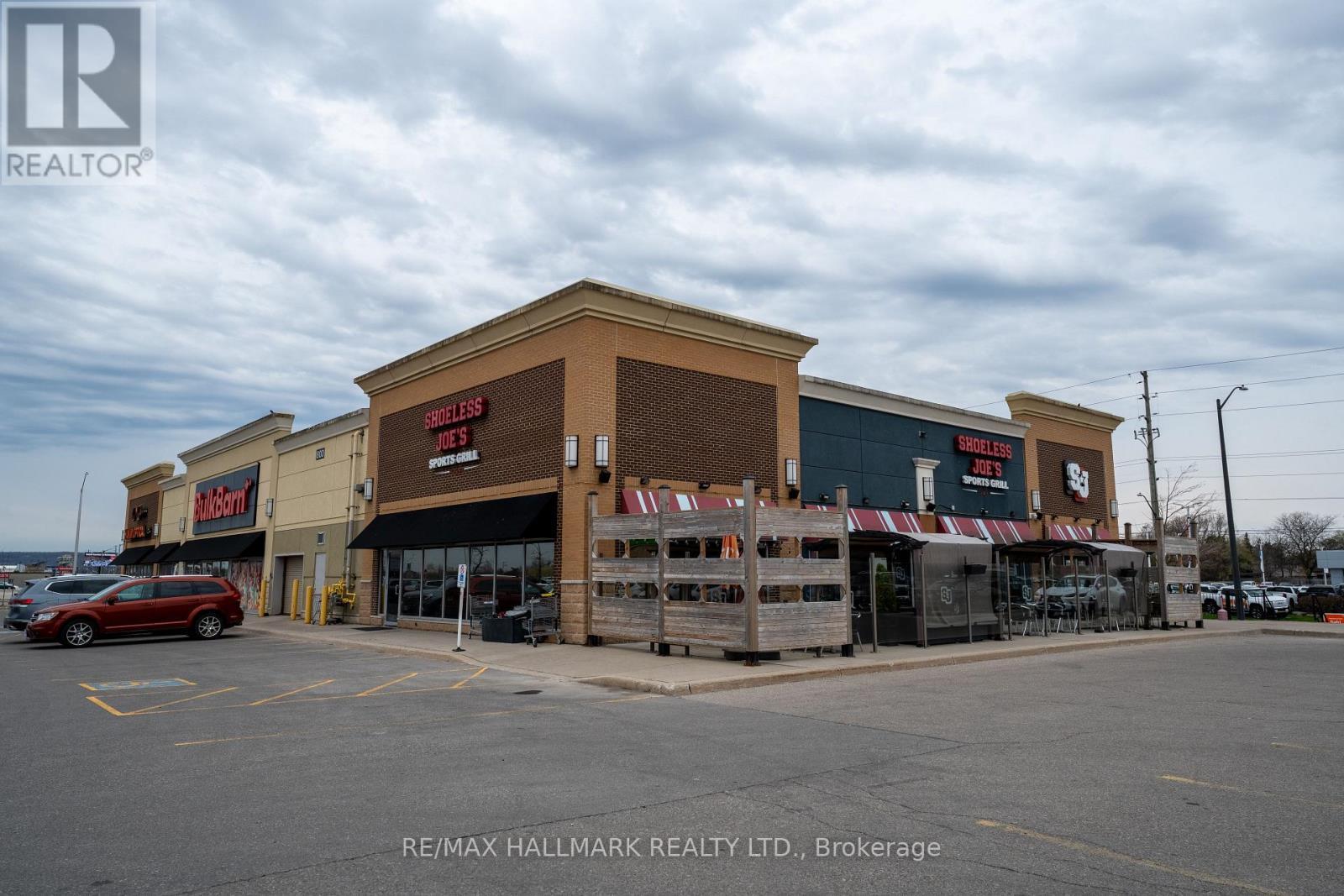 800 Main Street E, Milton, ON