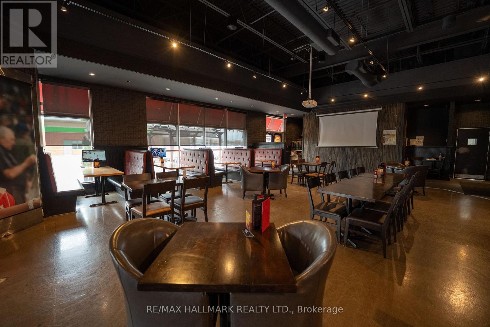 800 Main Street E, Milton, ON