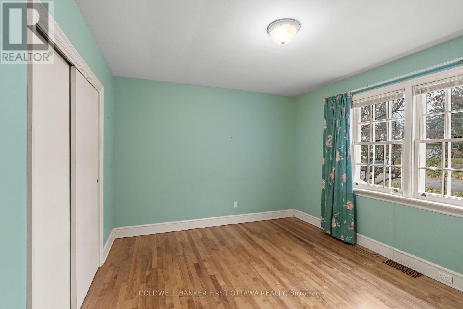 1914 Norwood Avenue, Ottawa, ON - Indoor Photo Showing Other Room