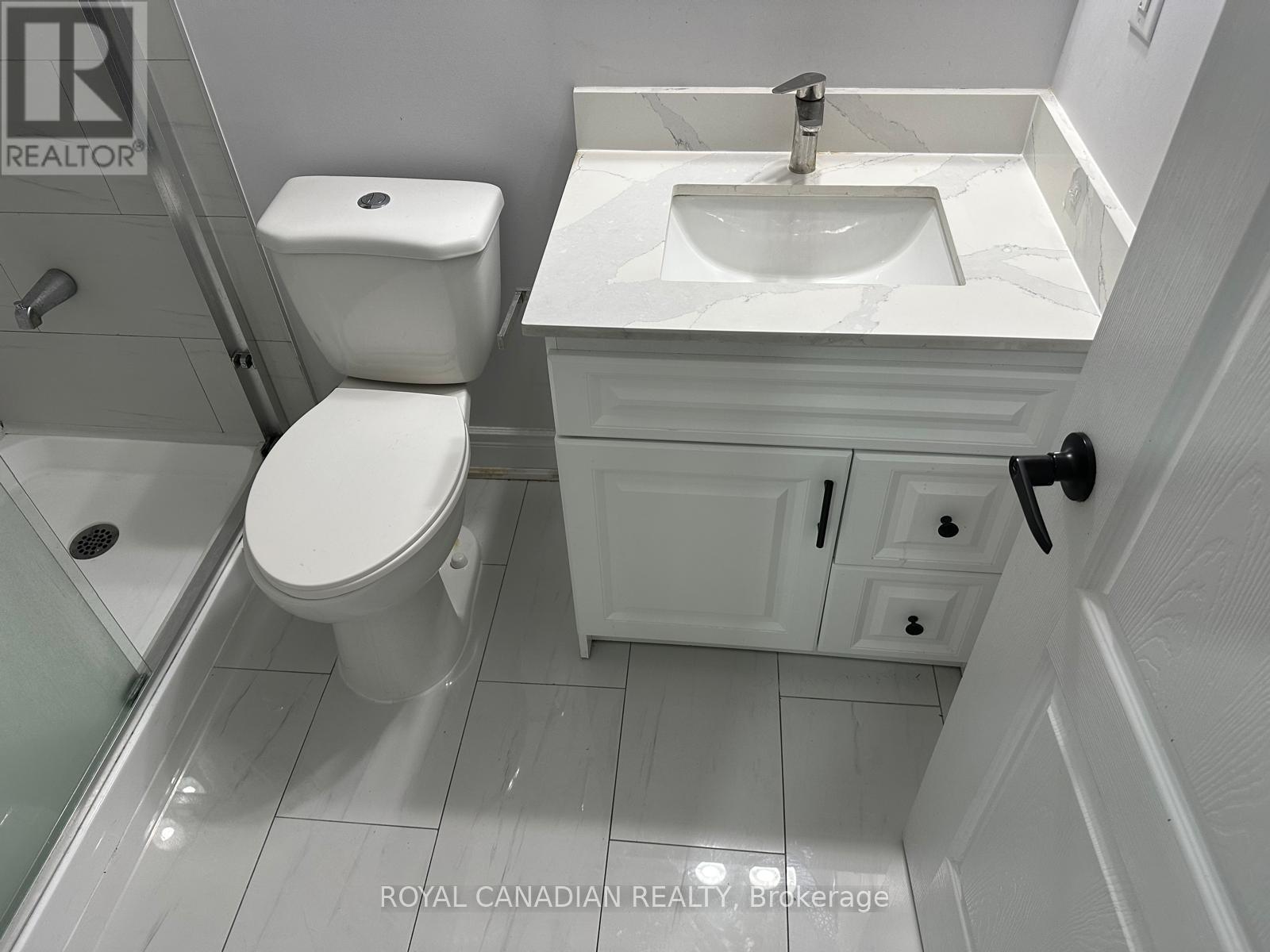 Bsmt - 15 Fordham Road, Brampton, ON - Indoor Photo Showing Bathroom