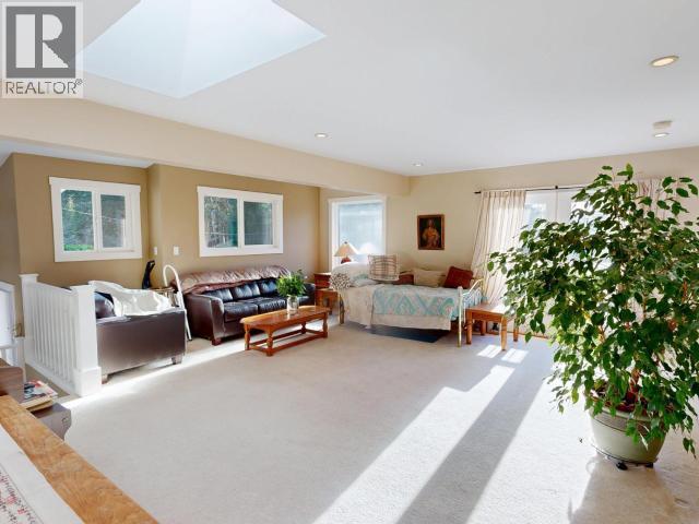 3004 Pebble Beach Road, Powell River, BC - Indoor