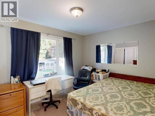 3004 Pebble Beach Road, Powell River, BC - Indoor Photo Showing Bedroom