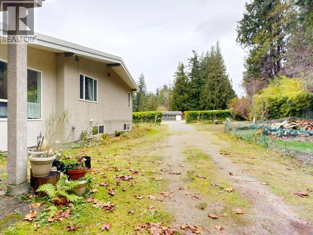 3004 Pebble Beach Road, Powell River, BC - Outdoor